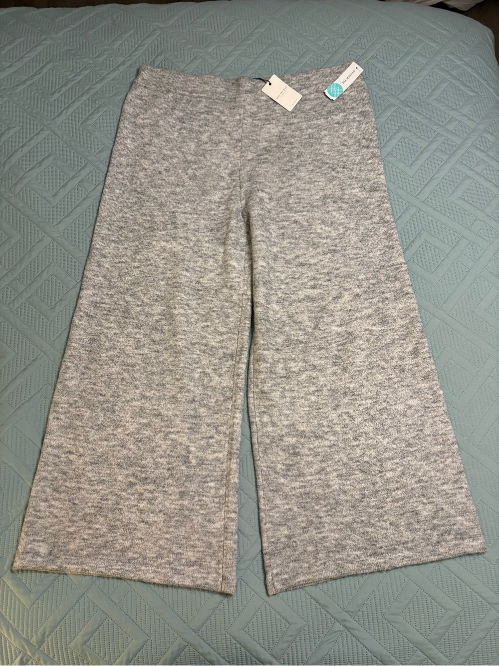 Skies Are Blue Curvy Stitch Fix Sweater Knit Cropped Lounge Pants Size 2XL Gray
